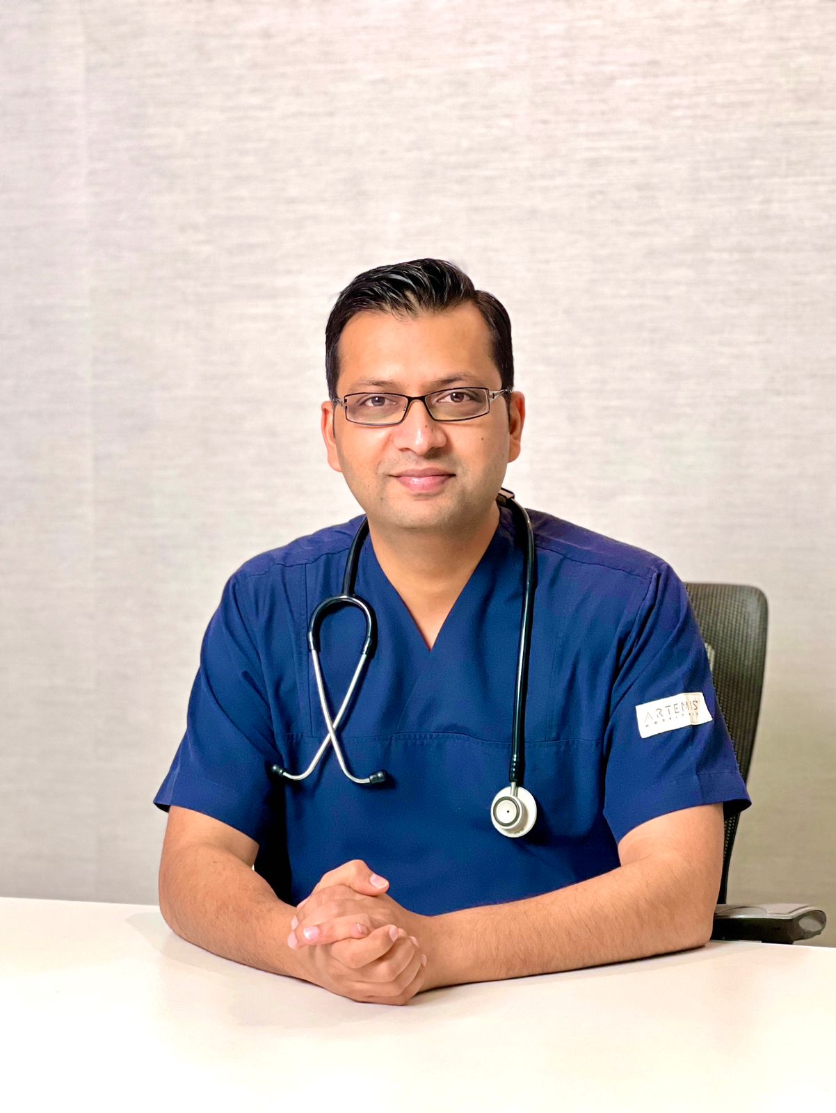 Dr. Nitin Shrivastava - Senior Urologist & Uro-Oncologist, MCh AIIMS Delhi, FRCS Oxford University