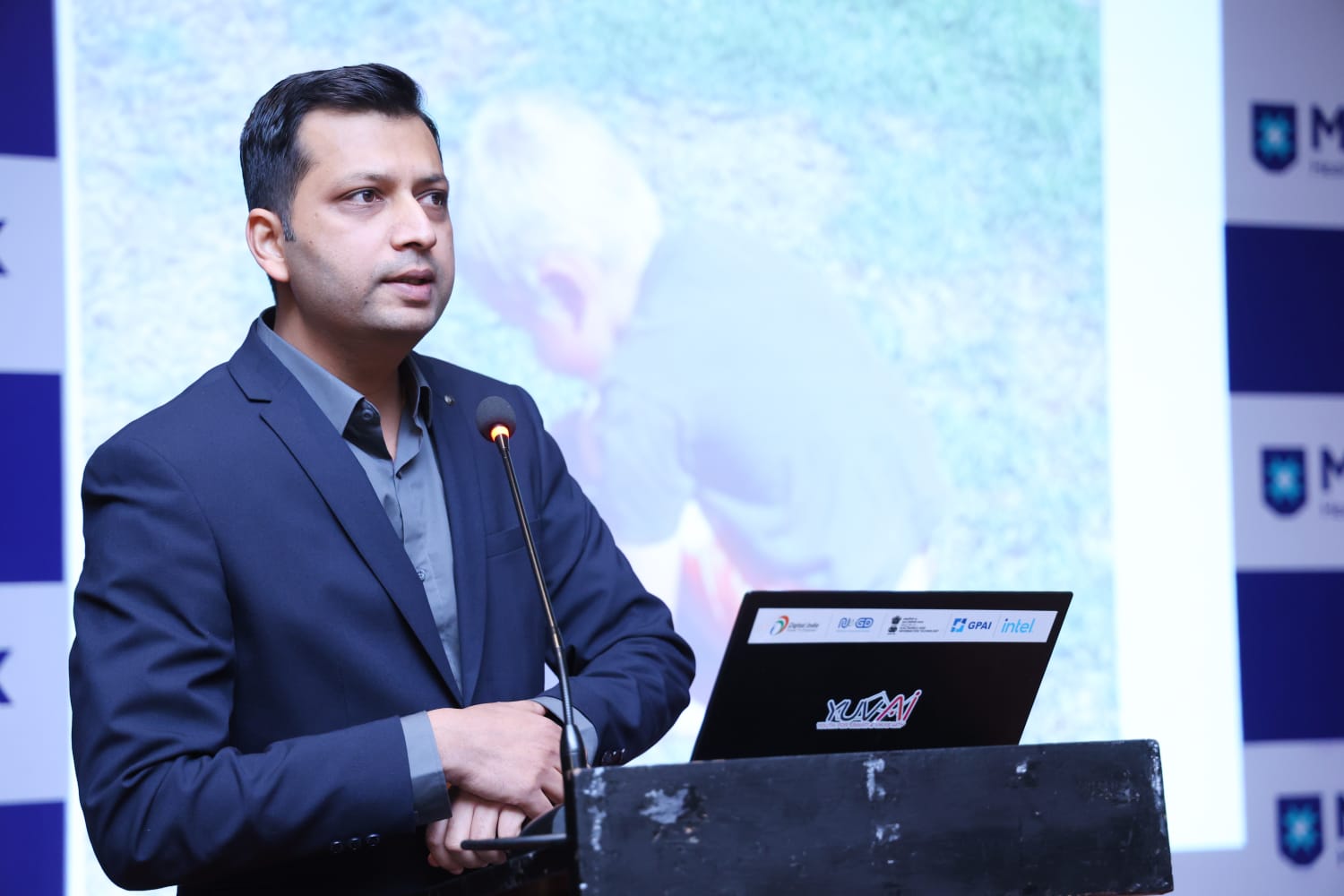 Dr. Nitin Shrivastava speaking on kidney health